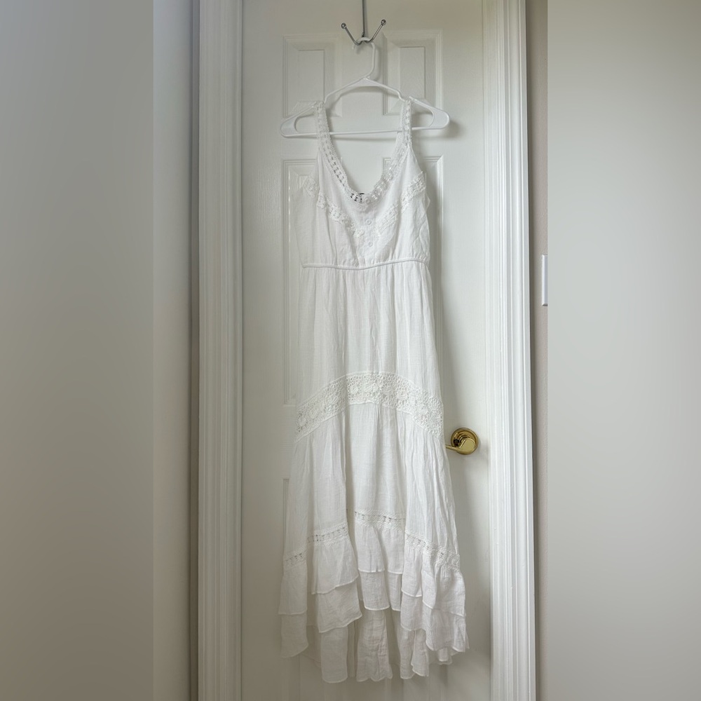 Women’s White Sleeveless Lace-Trim Maxi Dress - Picture 2 of 5